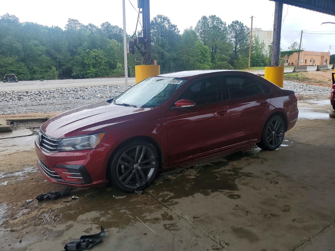 Salvage Volkswagen Passat Image