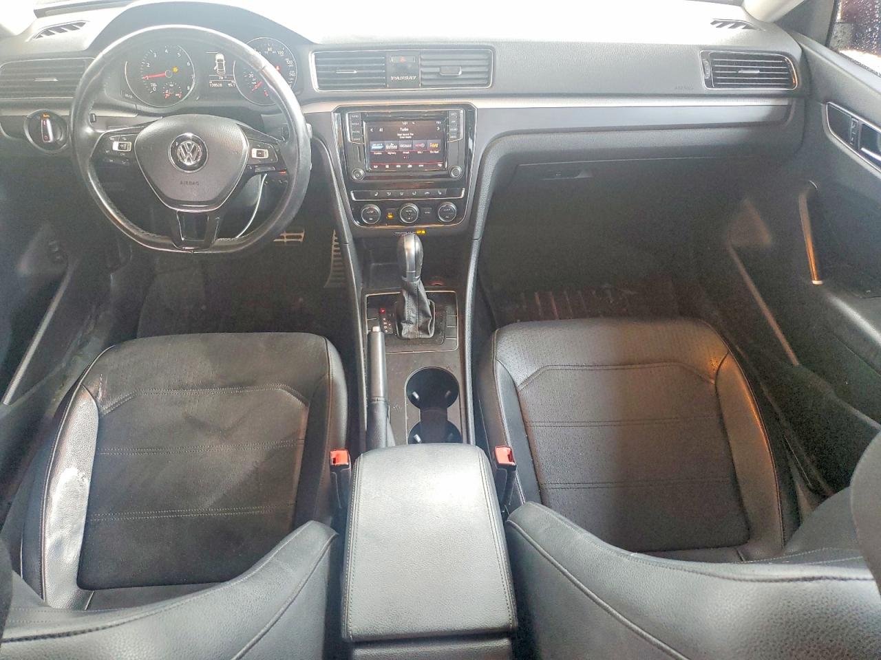 Volkswagen Passat S