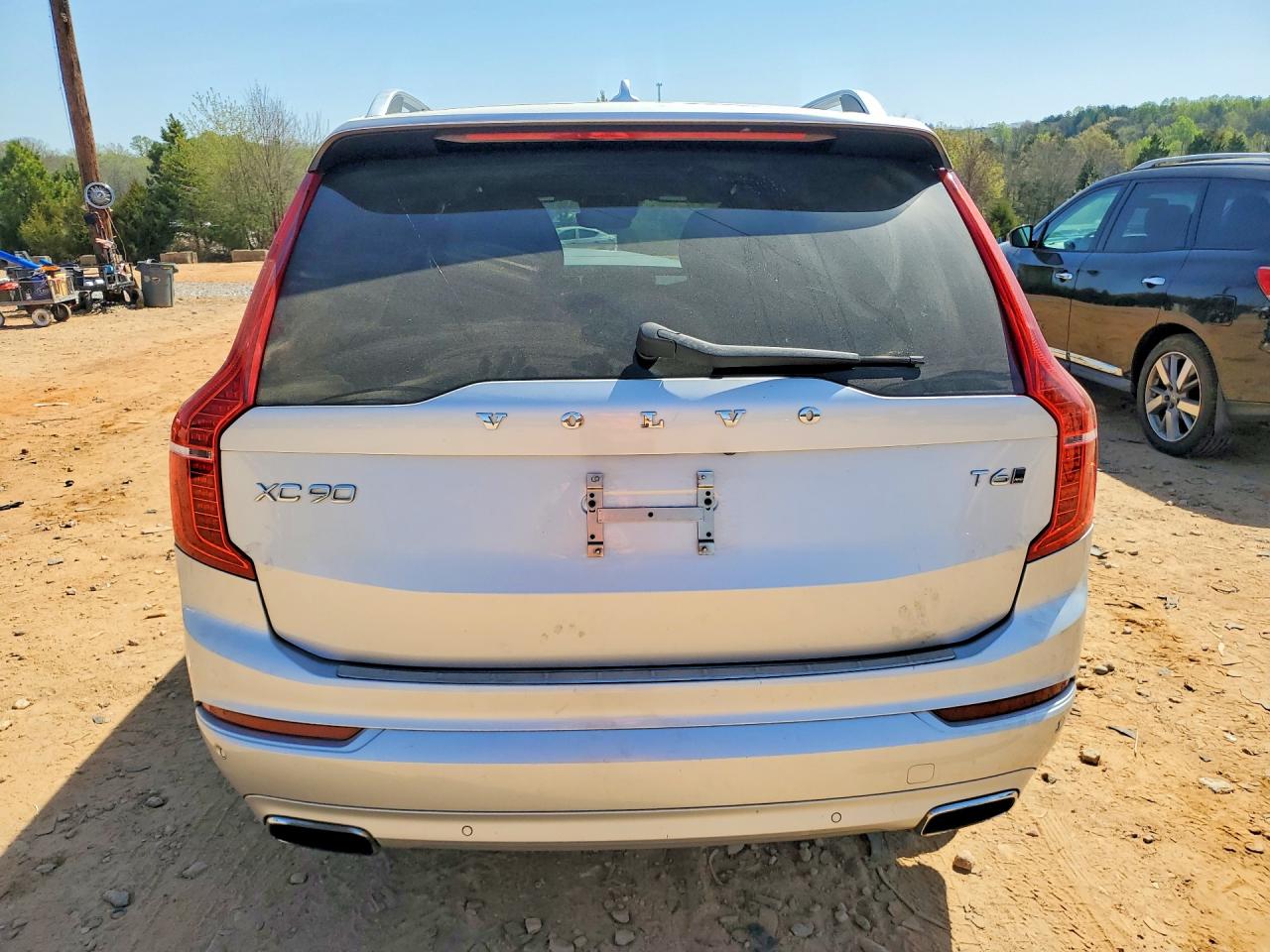 Volvo XC90 T6