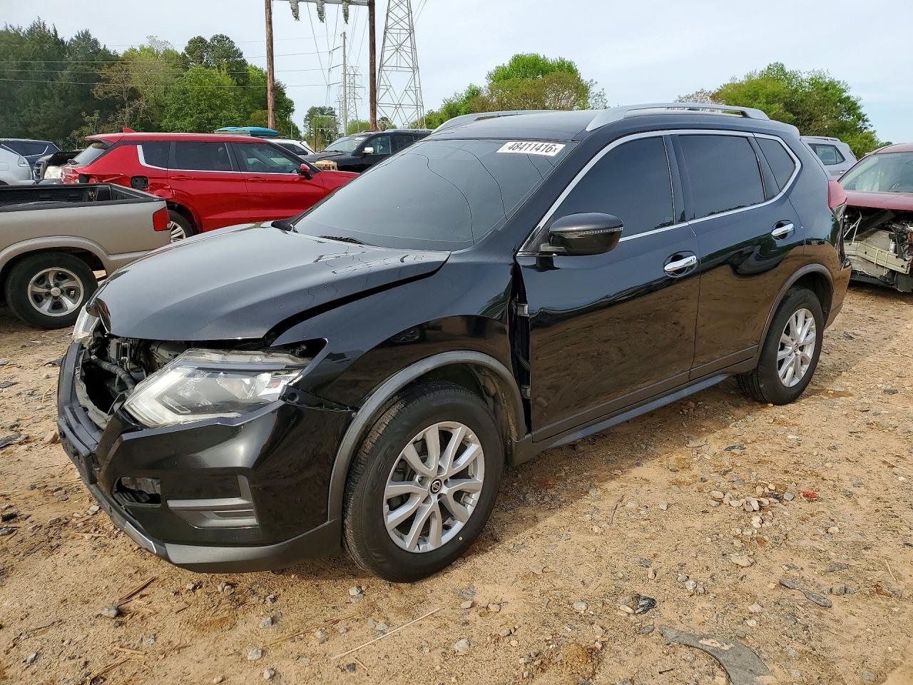Salvage Nissan Rogue Image