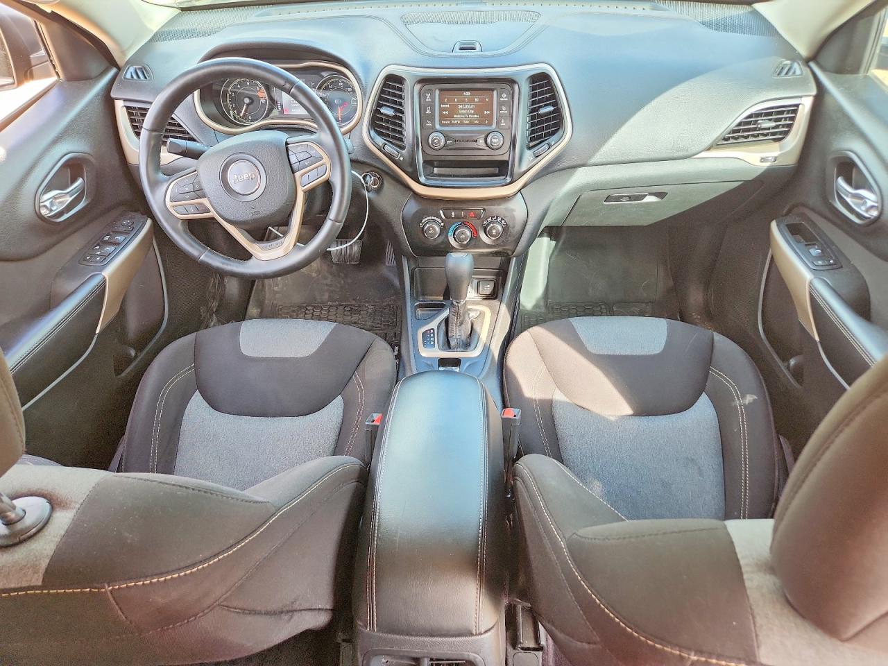 Jeep Cherokee Sport