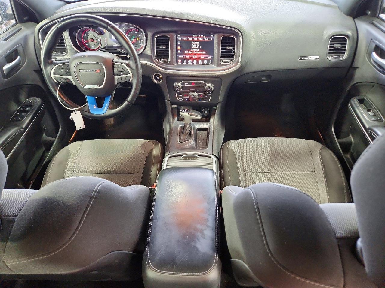 Dodge Charger Sxt