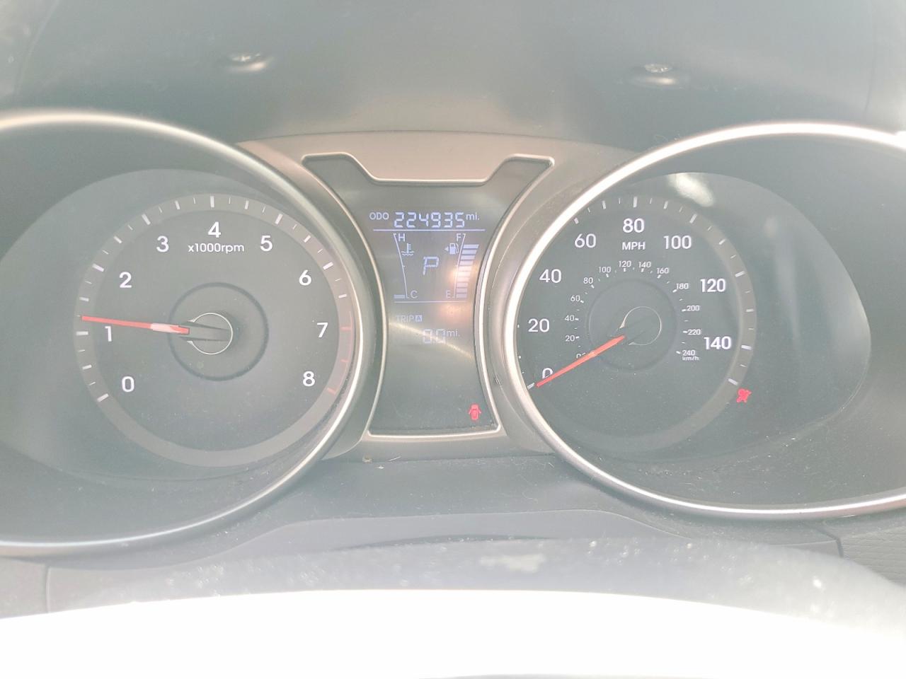 Hyundai VELOSTER Base