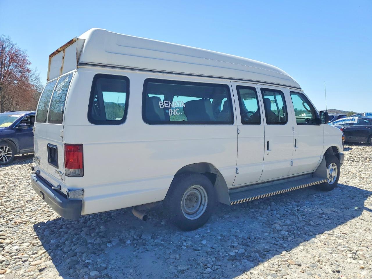 Ford Econoline E350 Super Duty Van