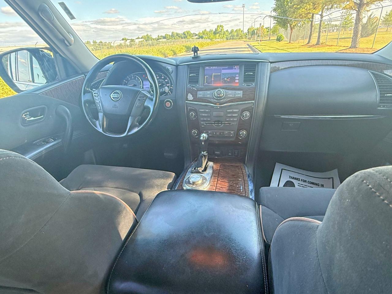 Nissan Armada Sv
