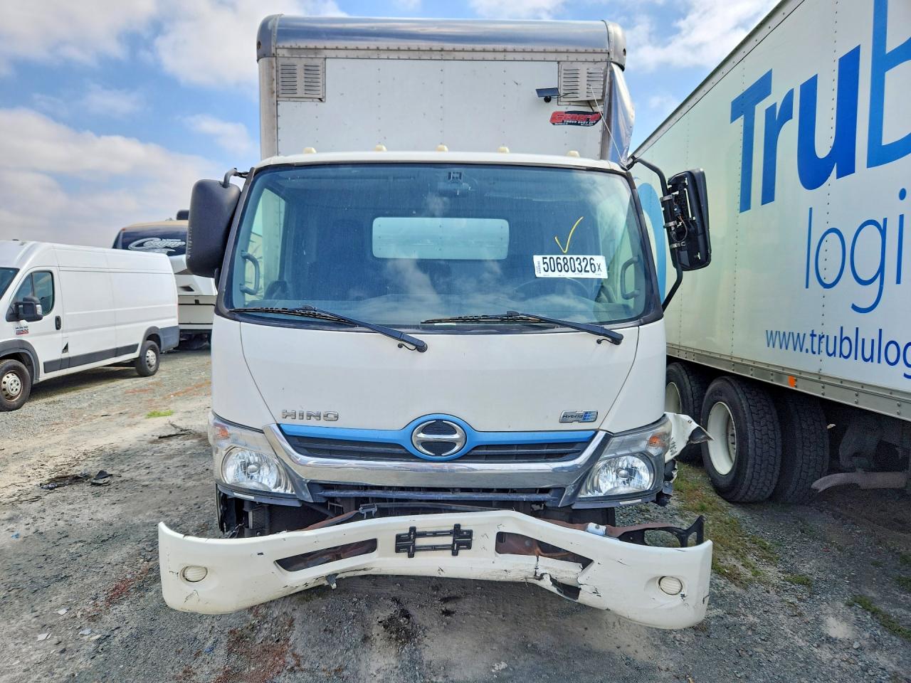 Hino 195
