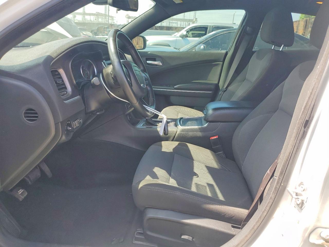 Dodge Charger Se