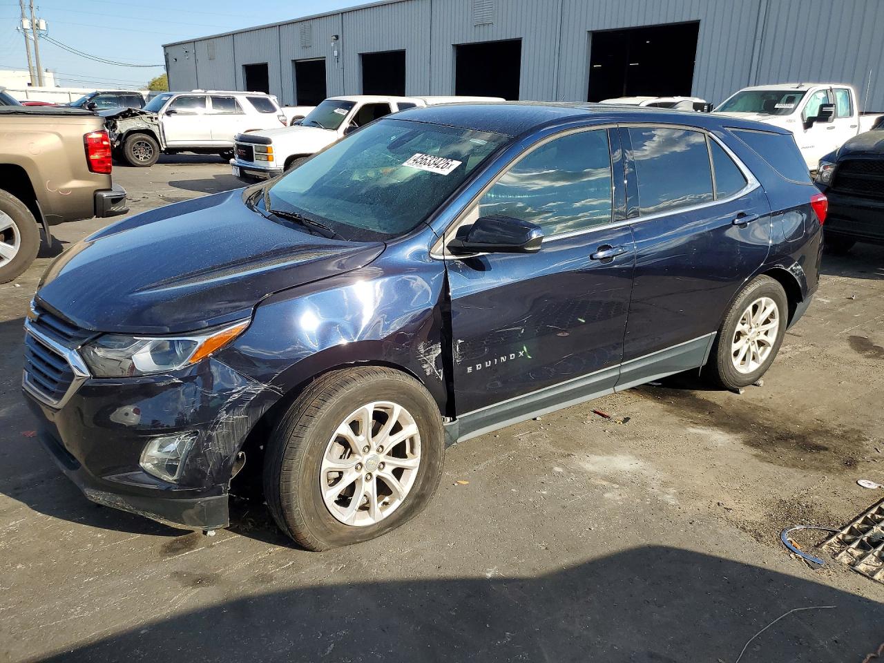 Salvage Chevrolet Equinox Image