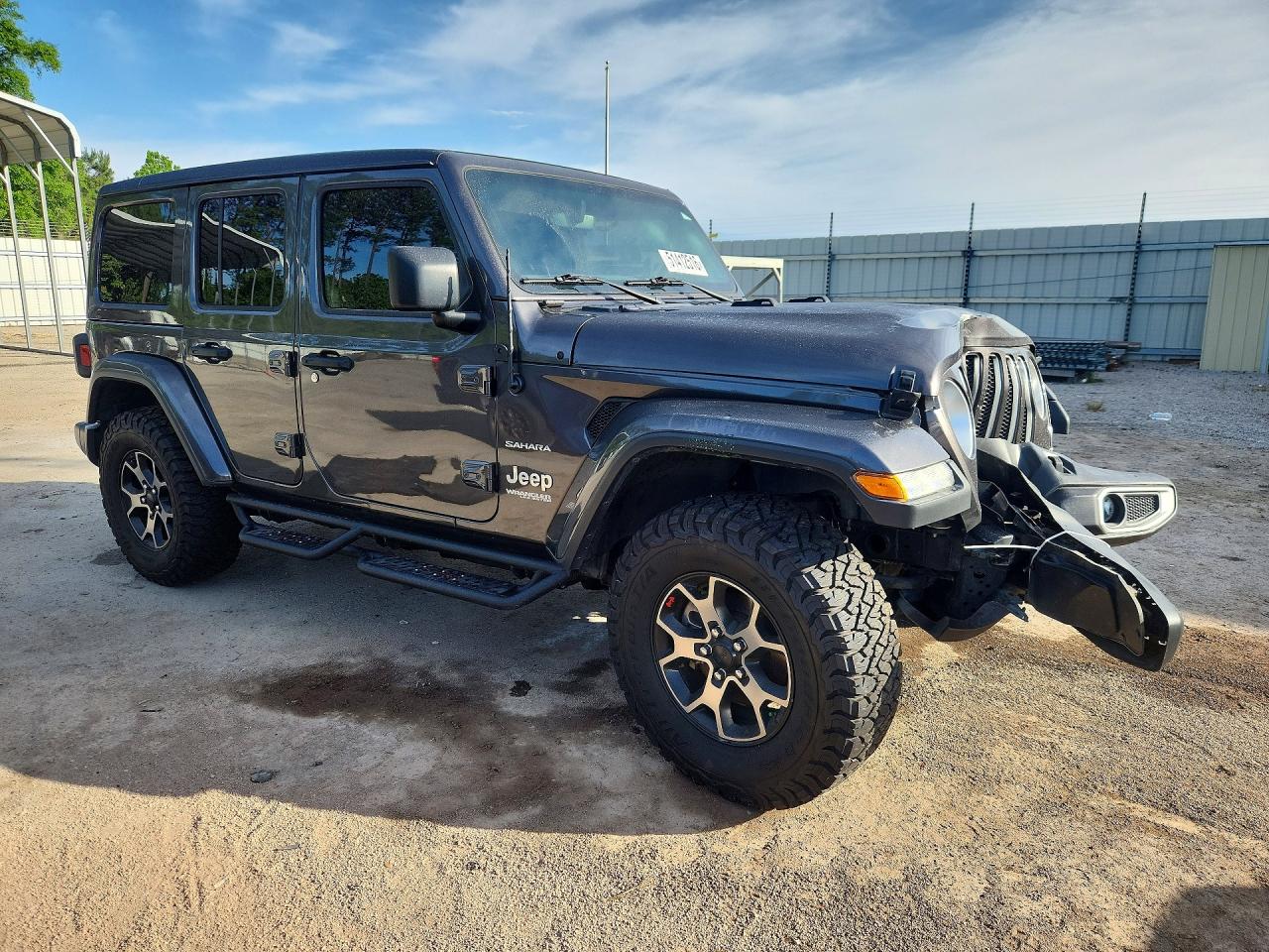 Jeep Wrangler Sahara