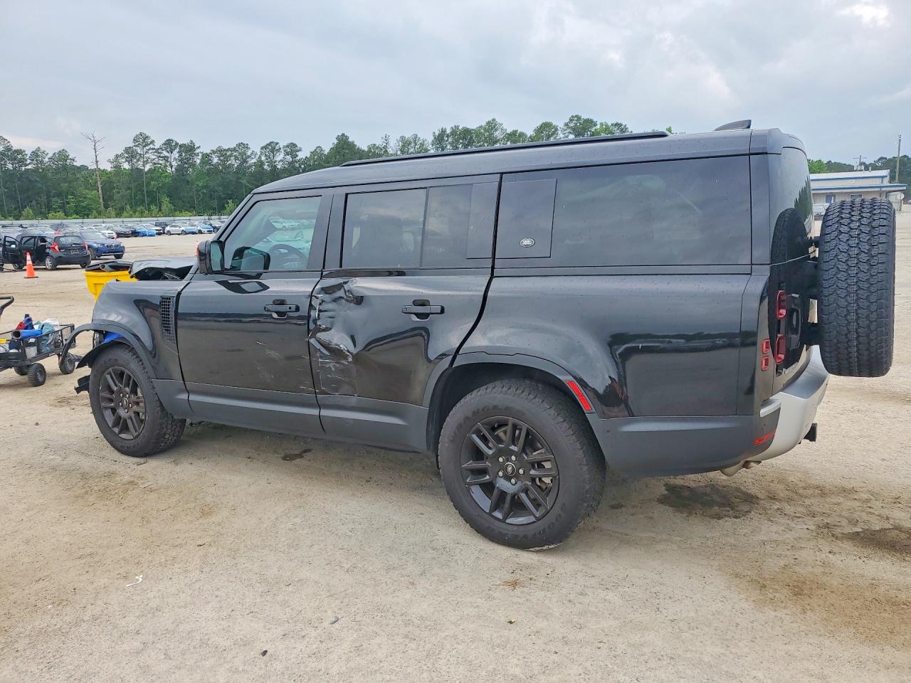 Land Rover Defender 130 S