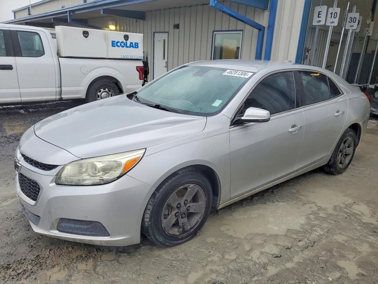 Salvage Chevrolet Malibu Image