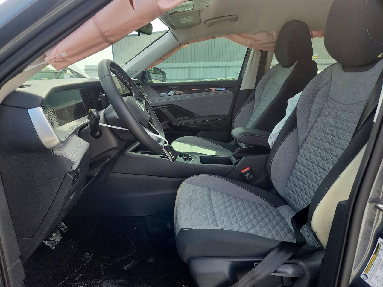 Volkswagen Tiguan S