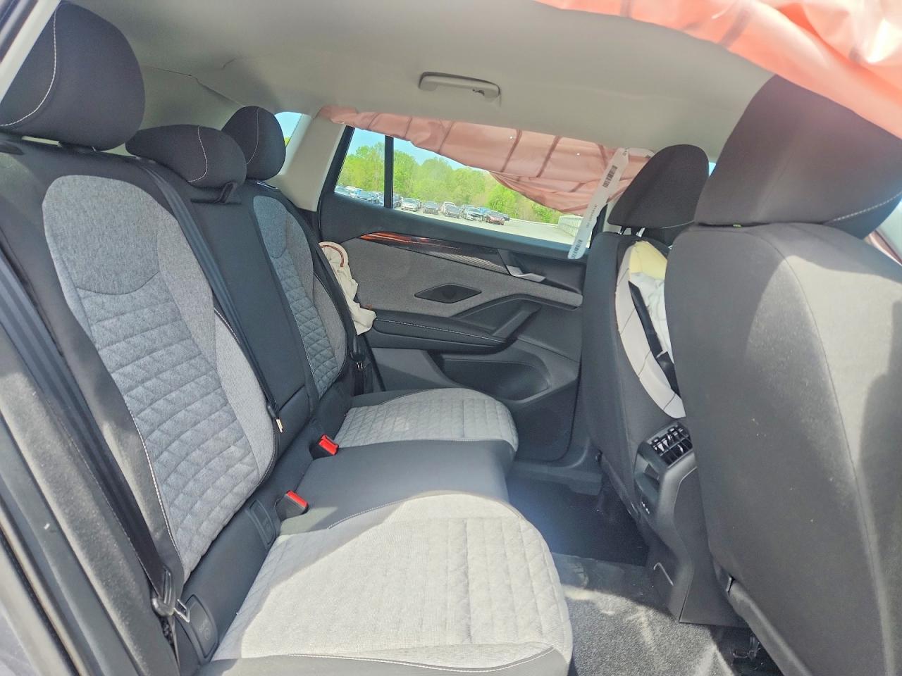 Volkswagen Tiguan S