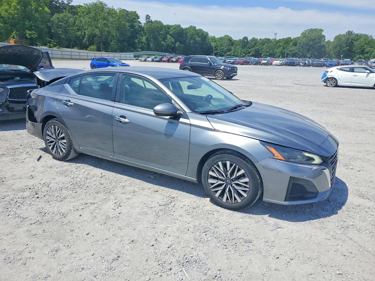 Nissan Altima Sv