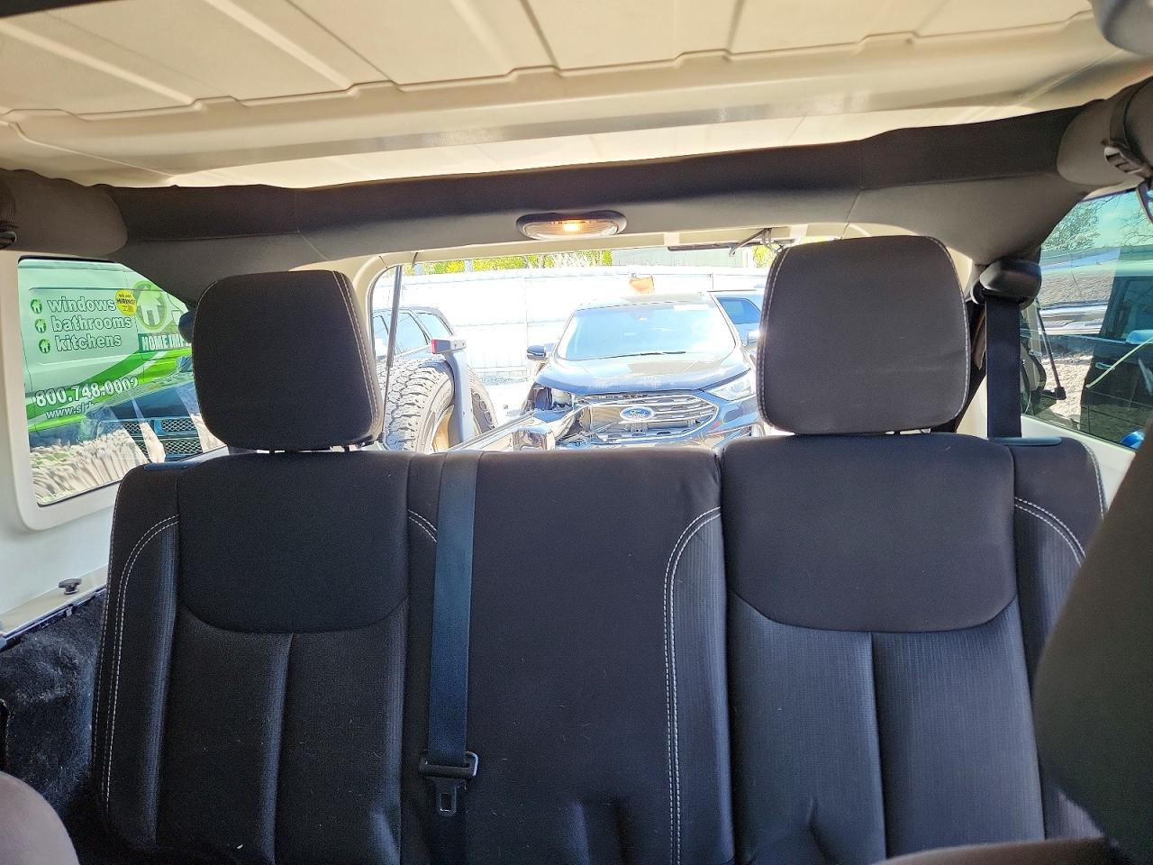 Jeep Wrangler Sahara