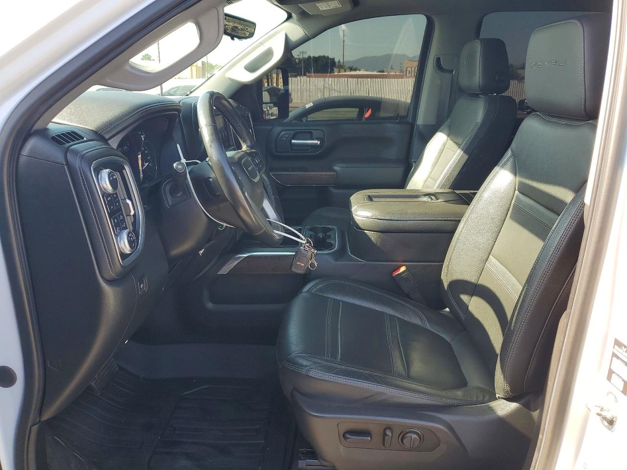 GMC Sierra K3500 Denali