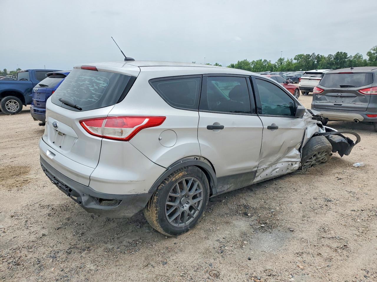 Ford Escape S