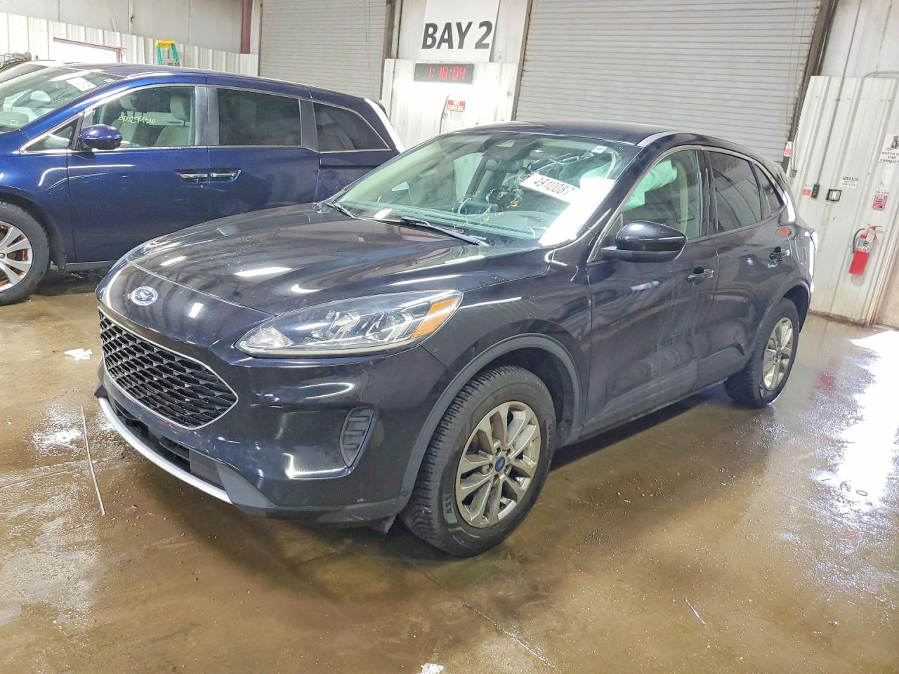 Salvage Ford Escape Image