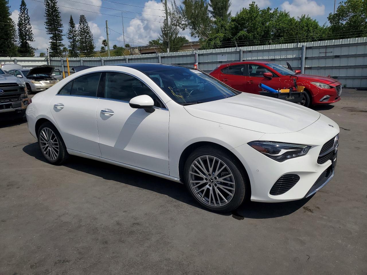 Mercedes-Benz Cla-class 250