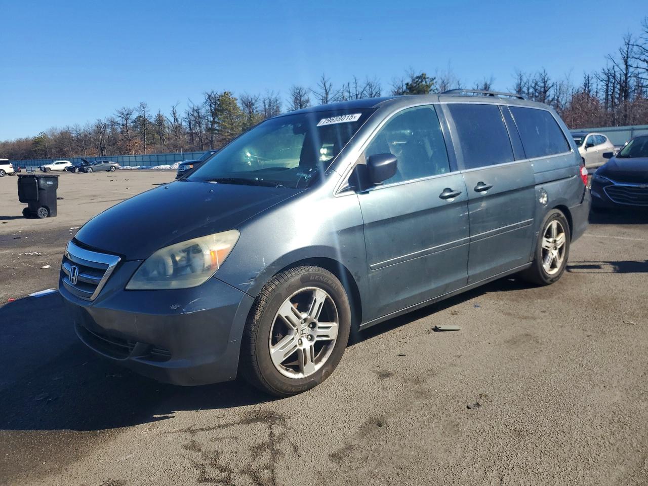 Salvage Honda Odyssey Image