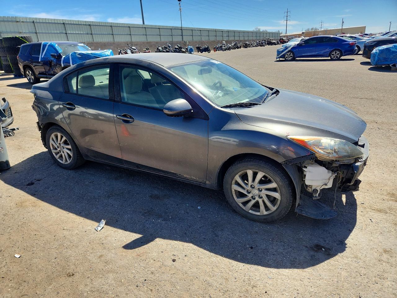 Mazda 3 I