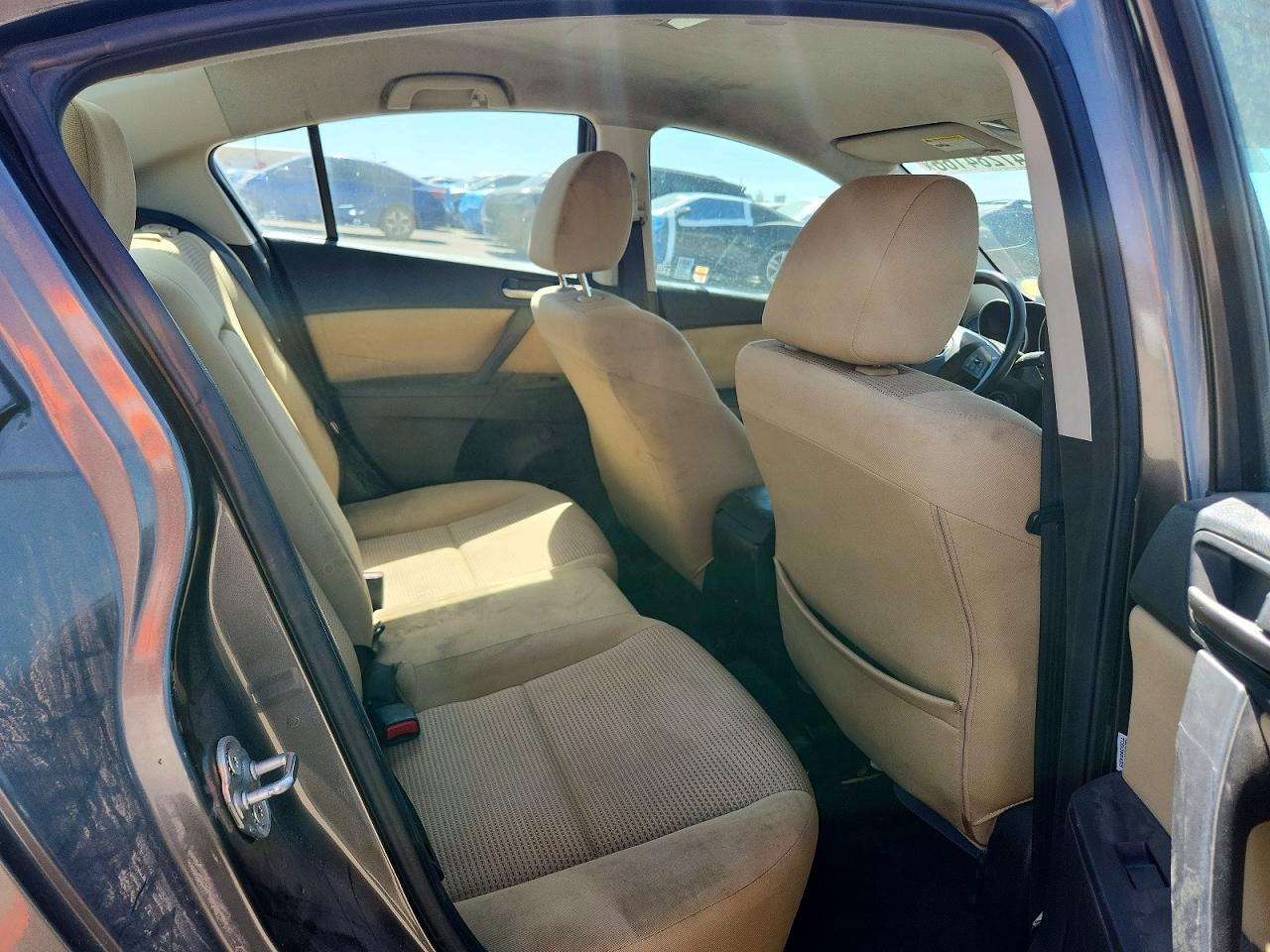 Mazda 3 I