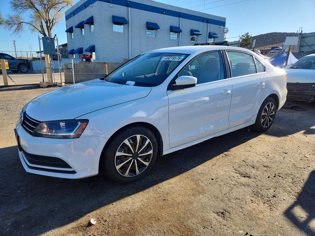 Salvage Volkswagen Jetta Image