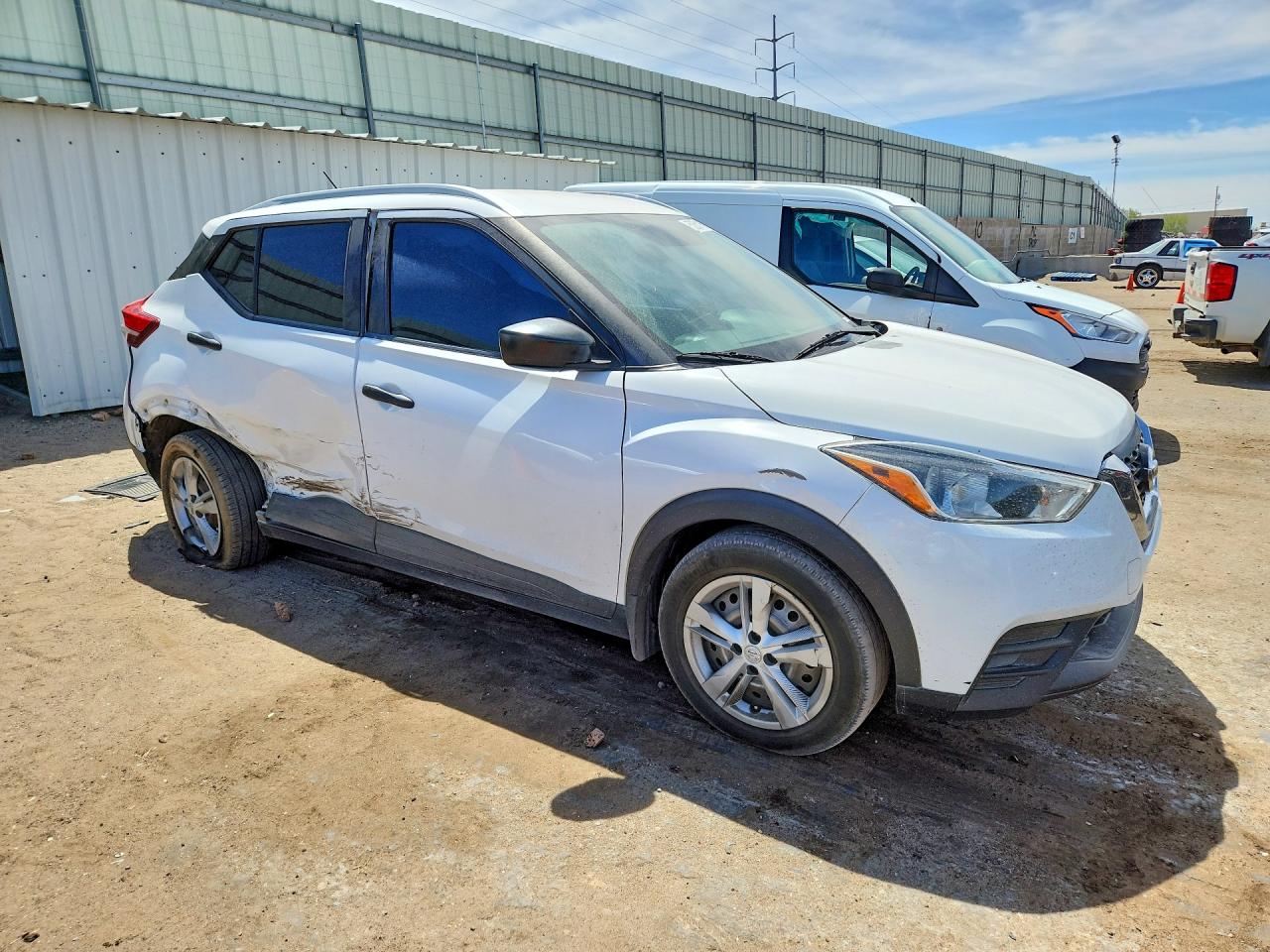 Nissan Kicks S