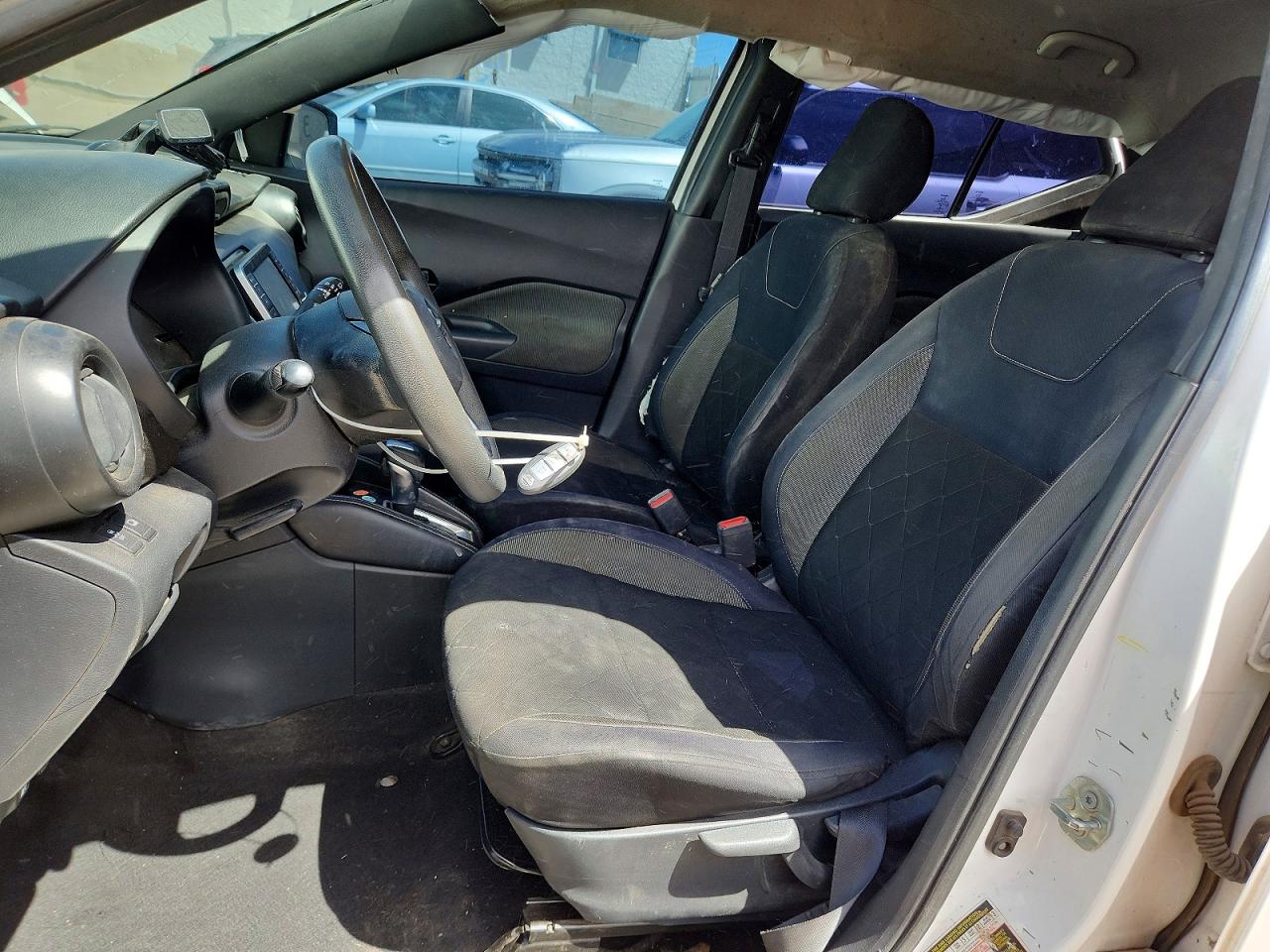 Nissan Kicks S