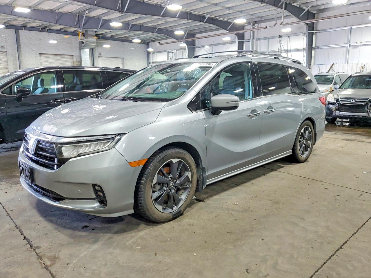 Salvage Honda Odyssey Image