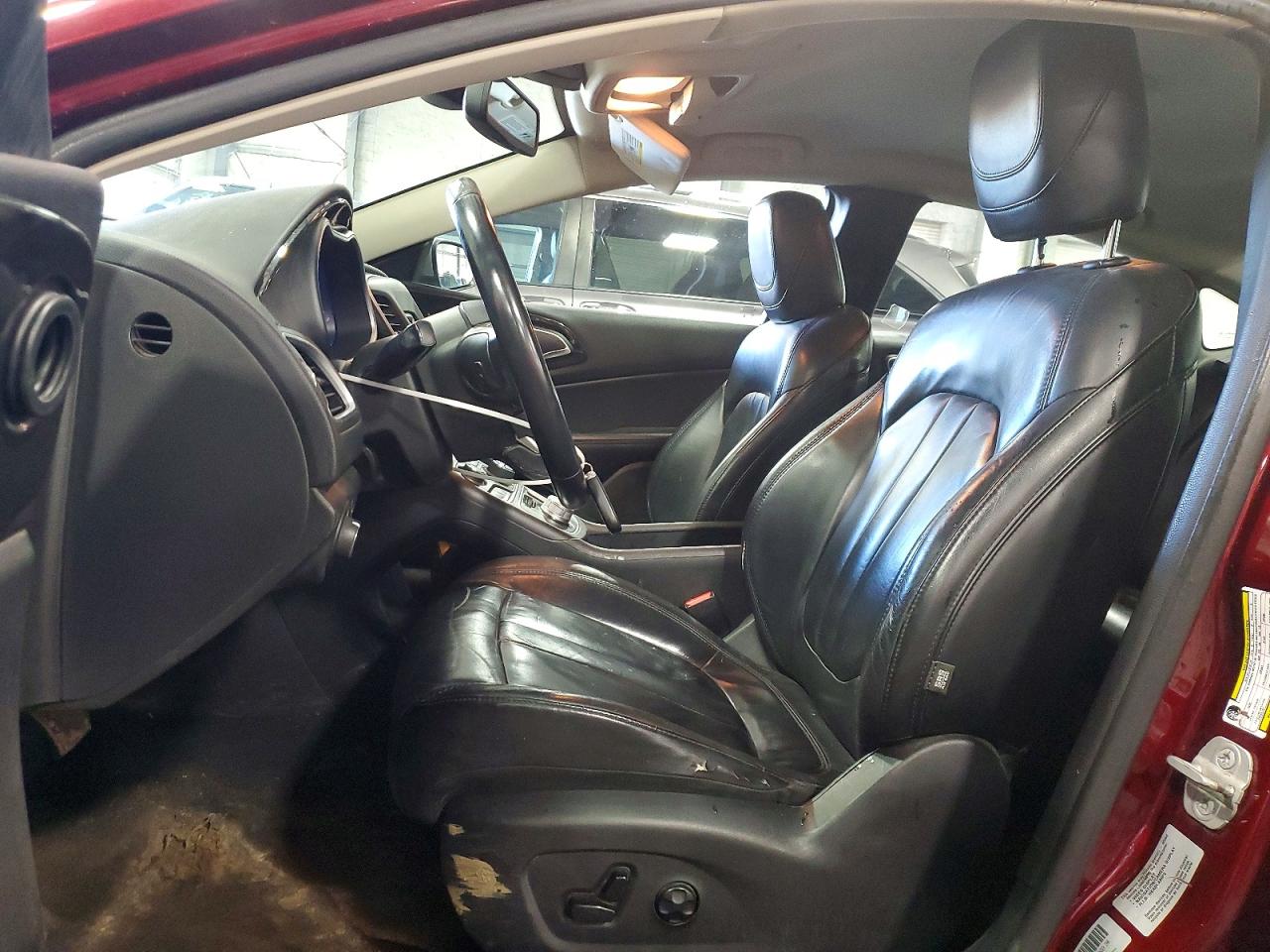 Chrysler 200 C