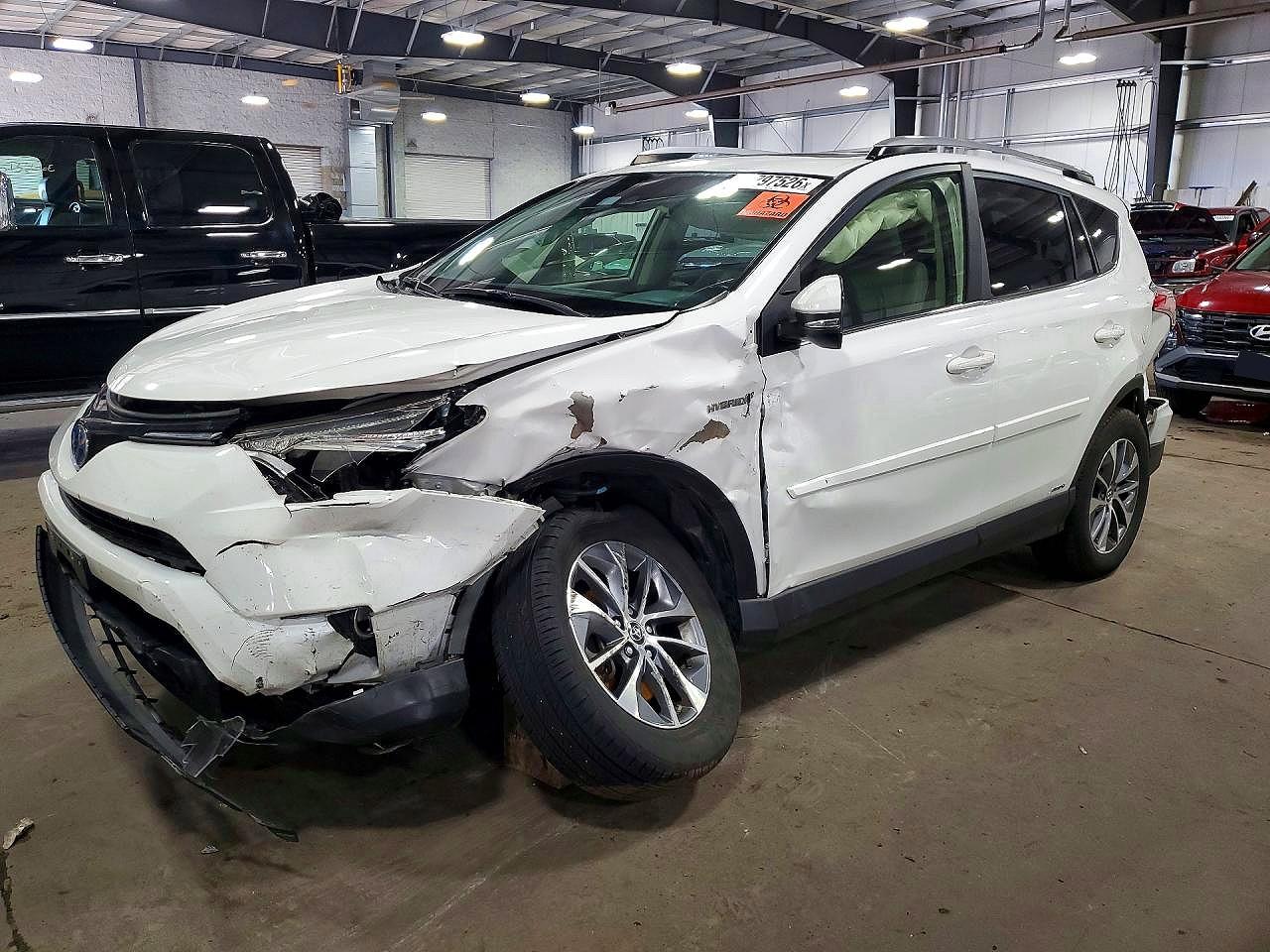 Salvage Toyota RAV4 Image