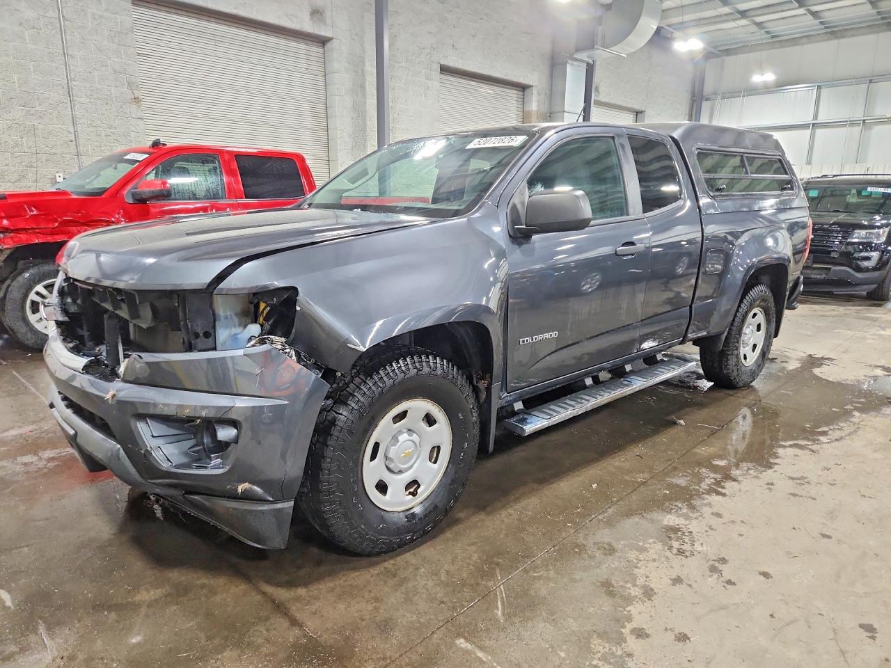 Salvage Chevrolet Colorado Image