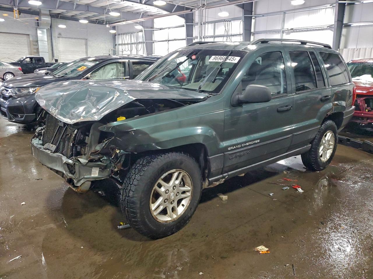 Salvage Jeep Cherokee Image