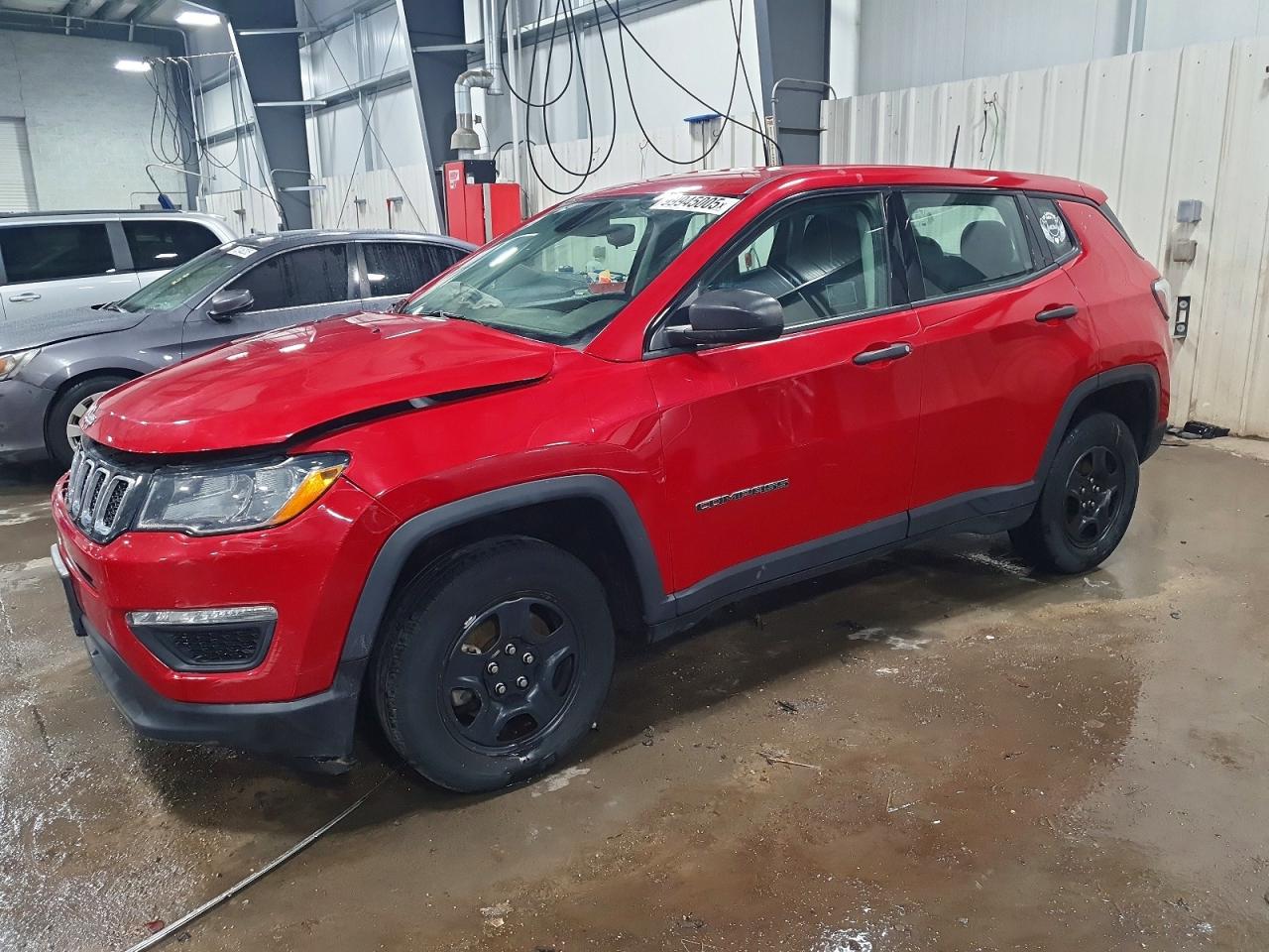 Salvage Jeep Compass Image