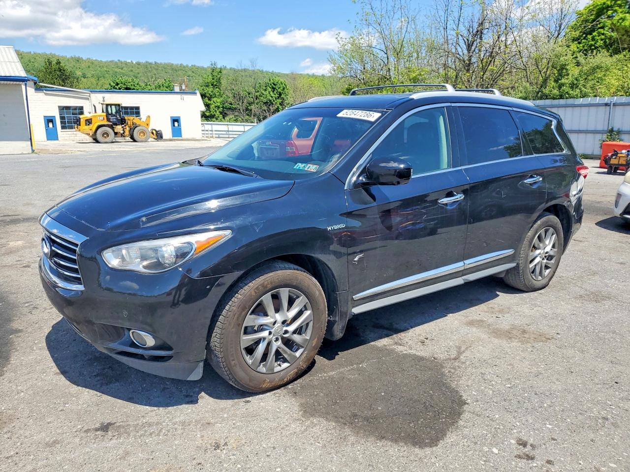 Salvage INFINITI Qx Image