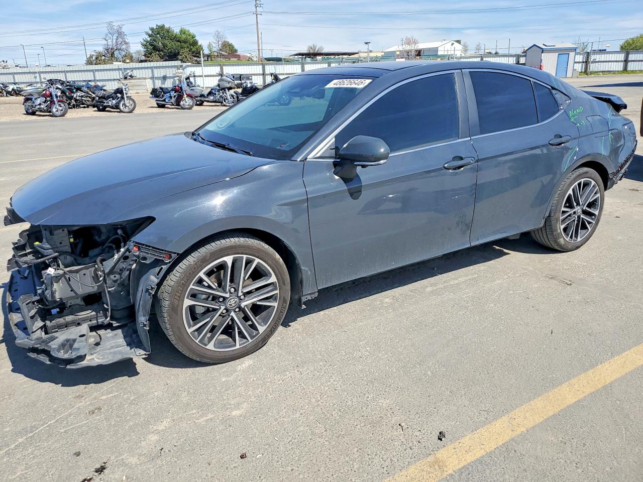 Salvage Toyota Camry Image