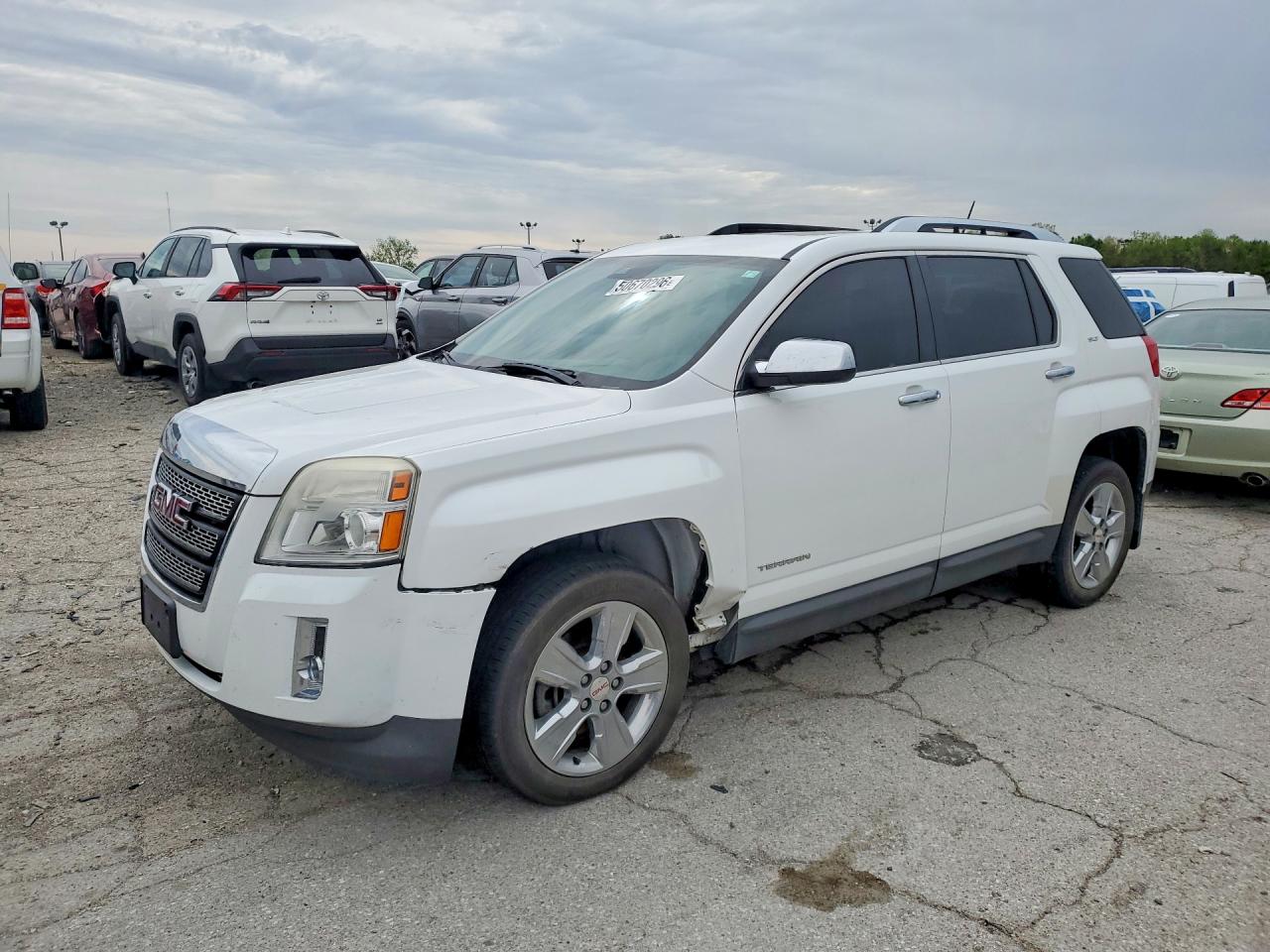 Salvage GMC Terrain Image