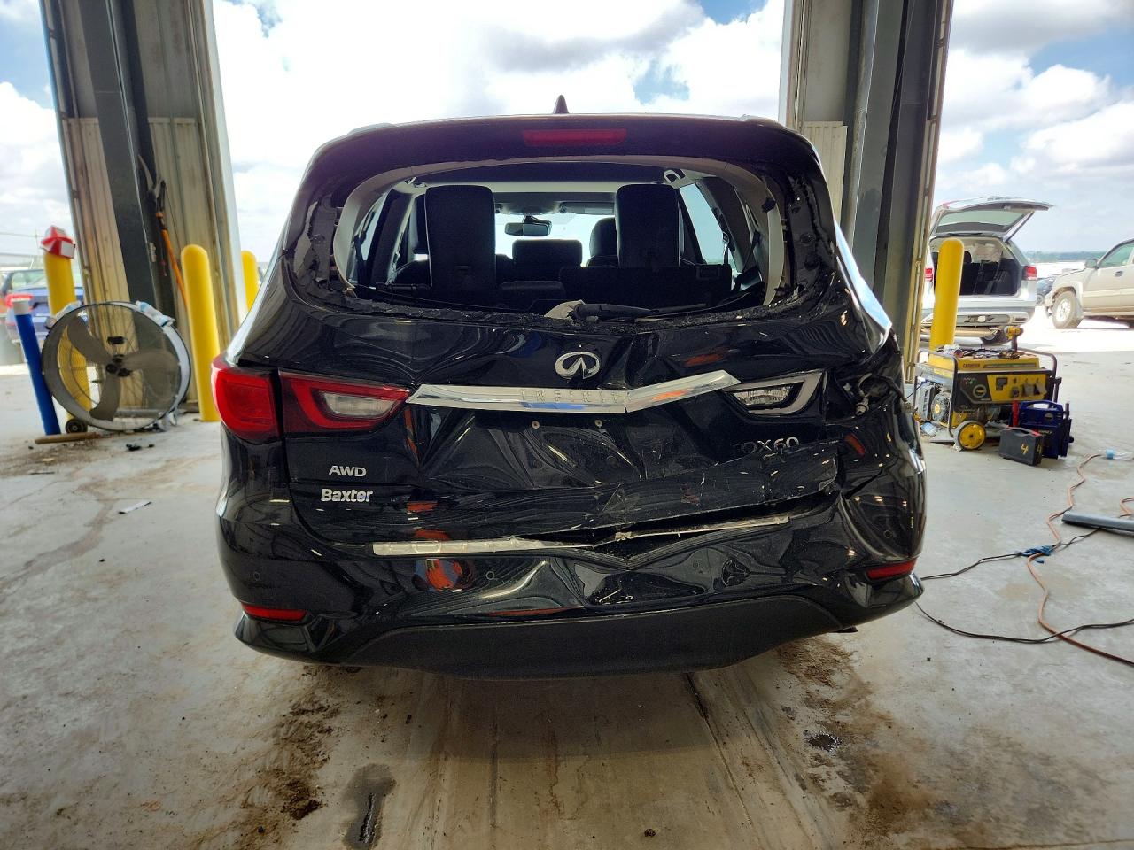 INFINITI Qx Luxe