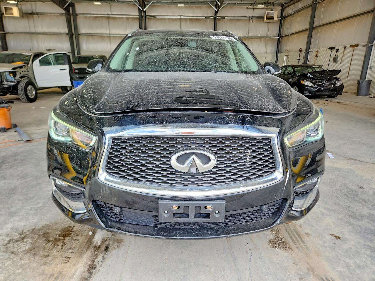 INFINITI Qx Luxe