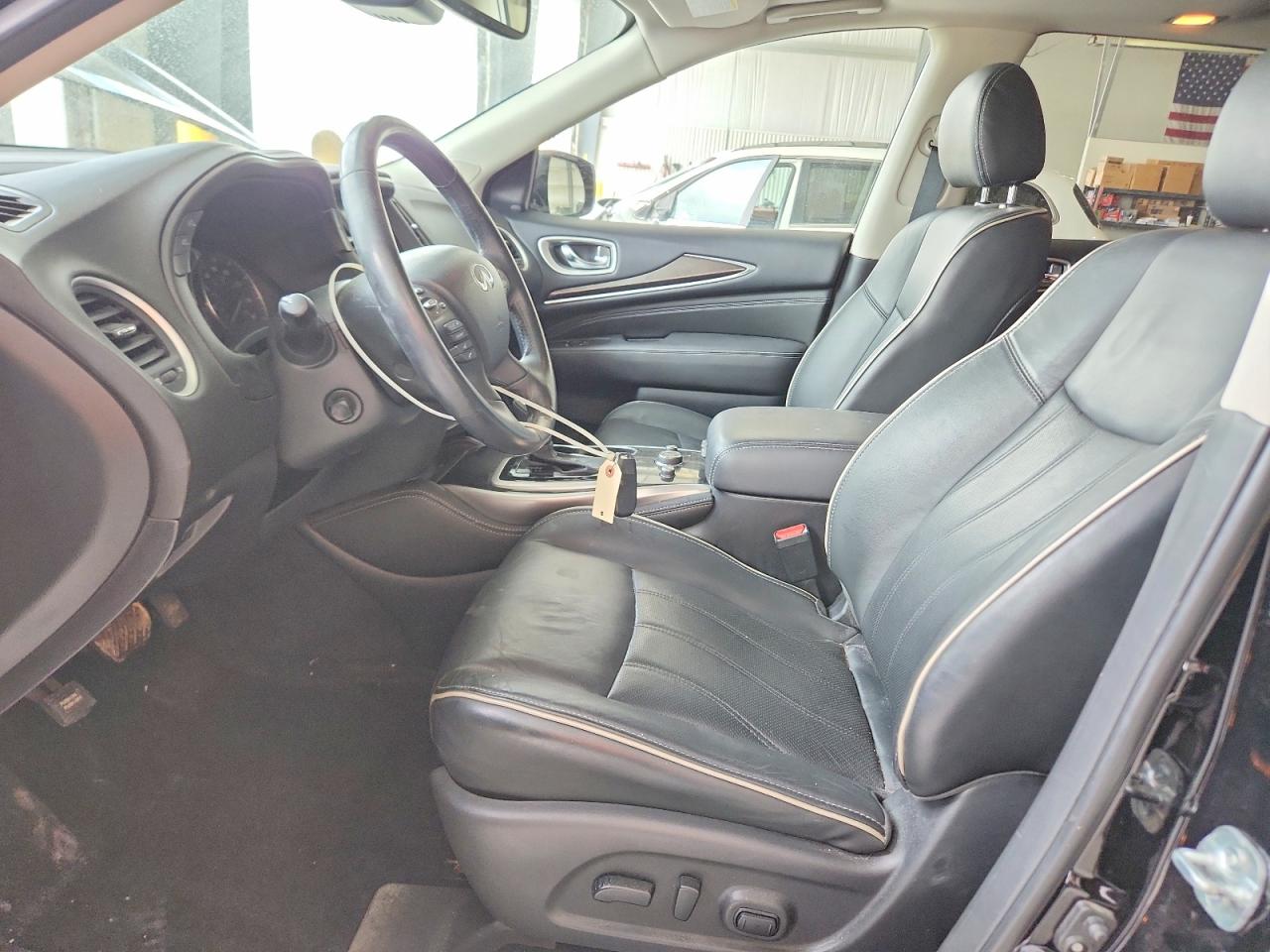 INFINITI Qx Luxe