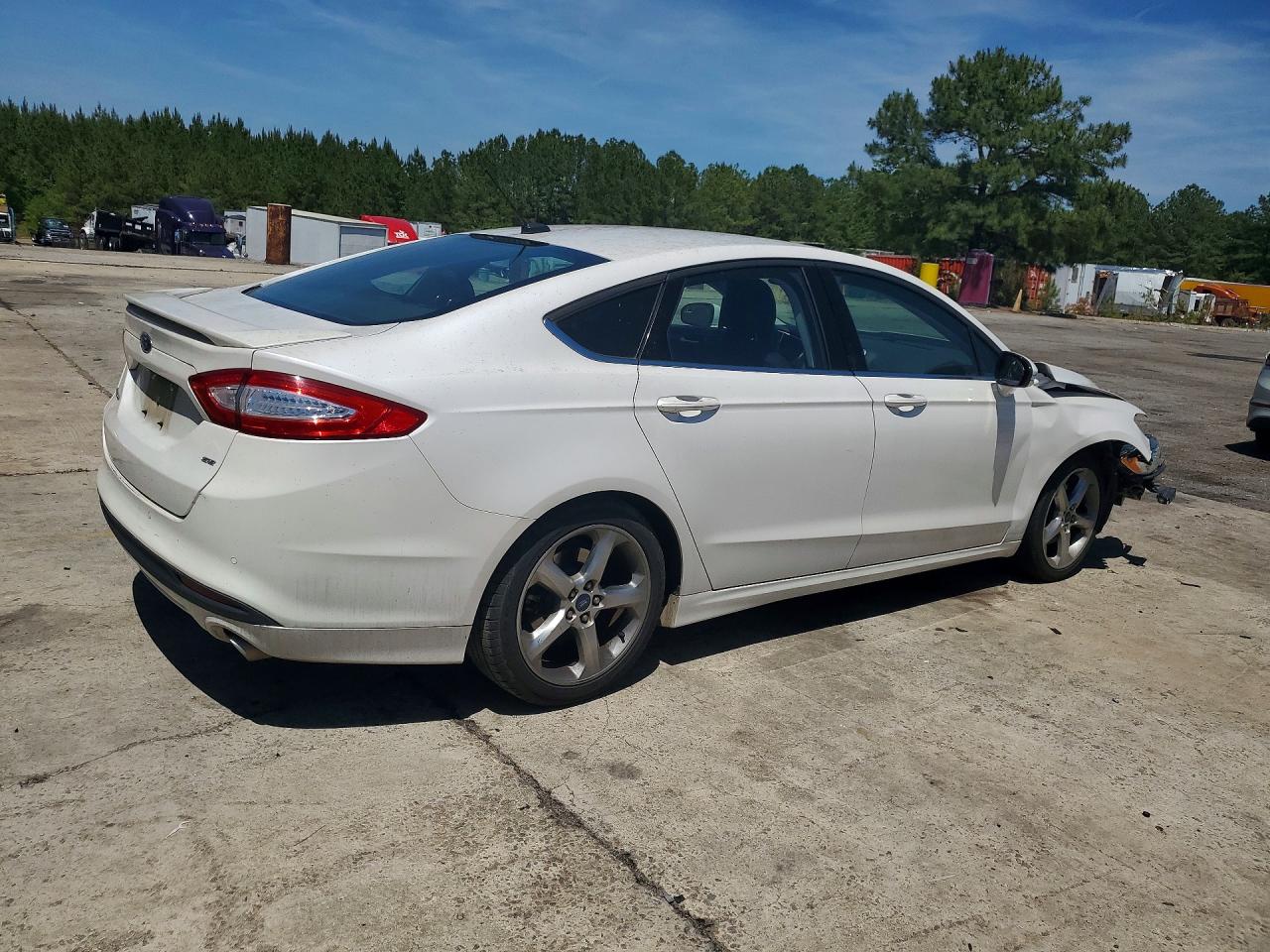 Ford Fusion Se