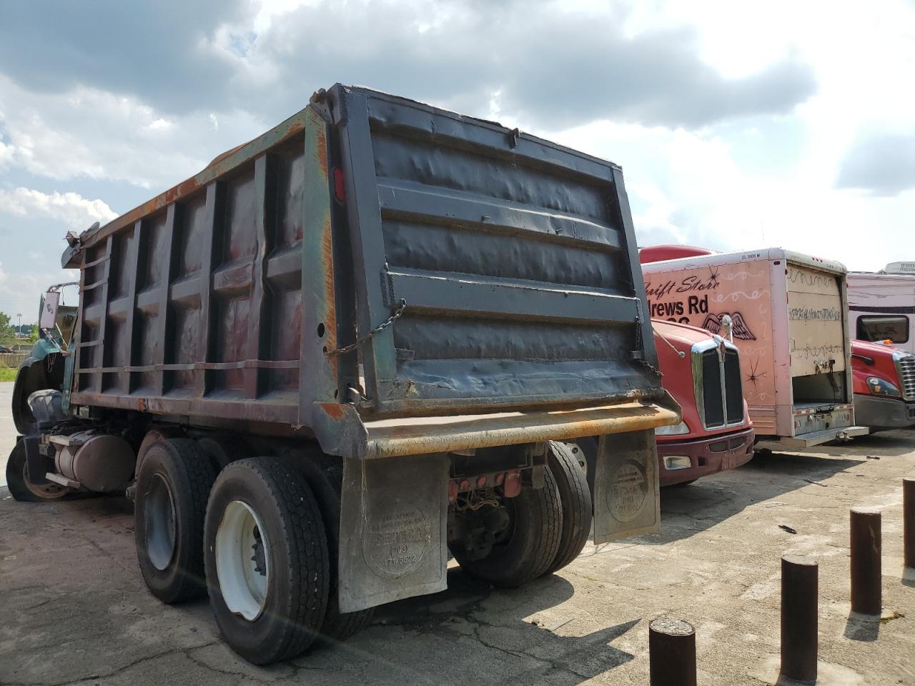 Mack Cv713