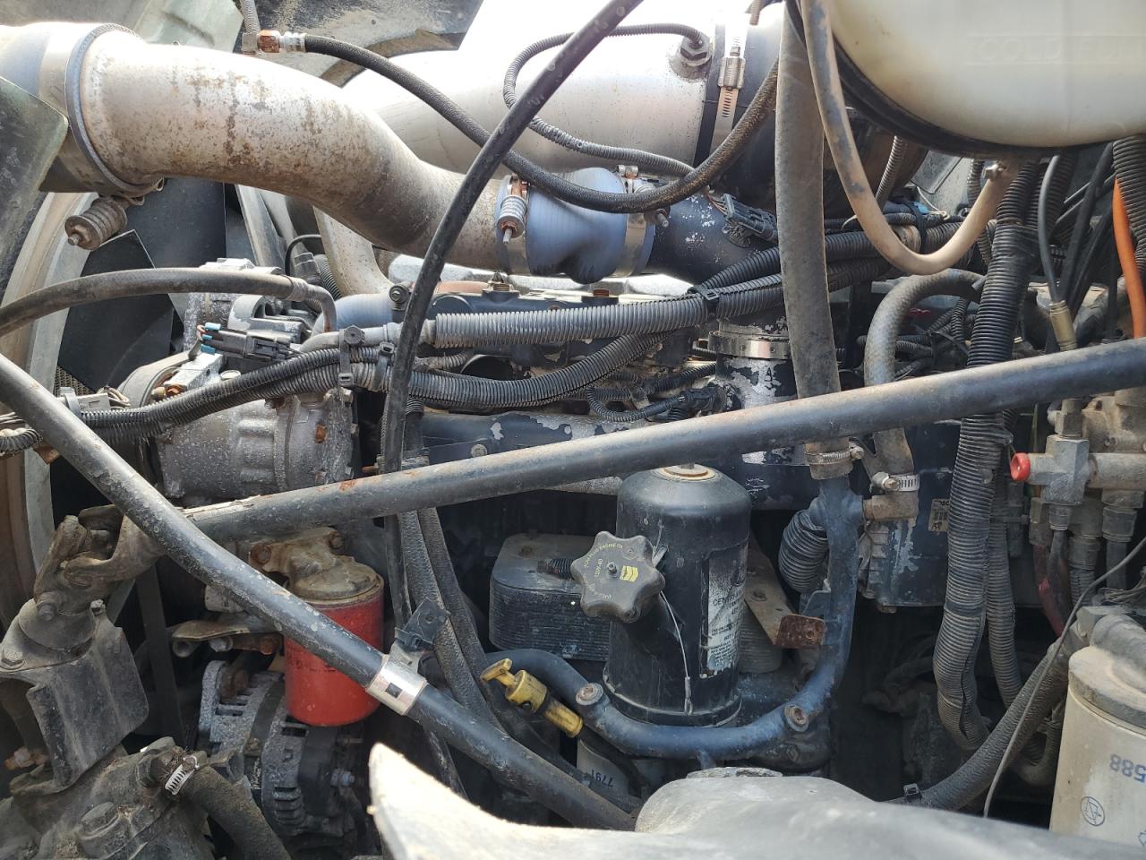 Mack Cv713
