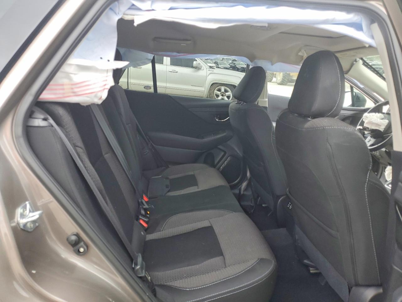 Subaru Outback Premium