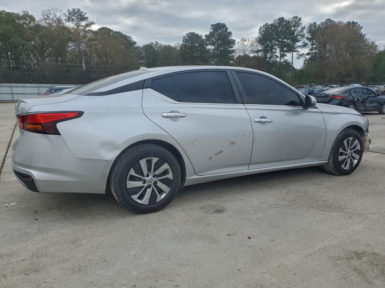 Nissan Altima S