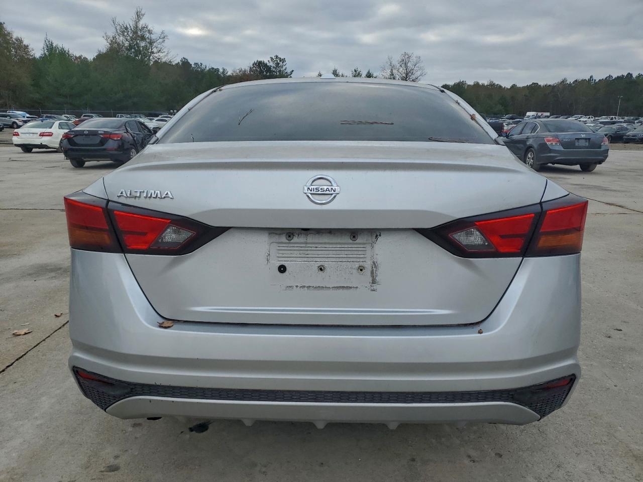 Nissan Altima S