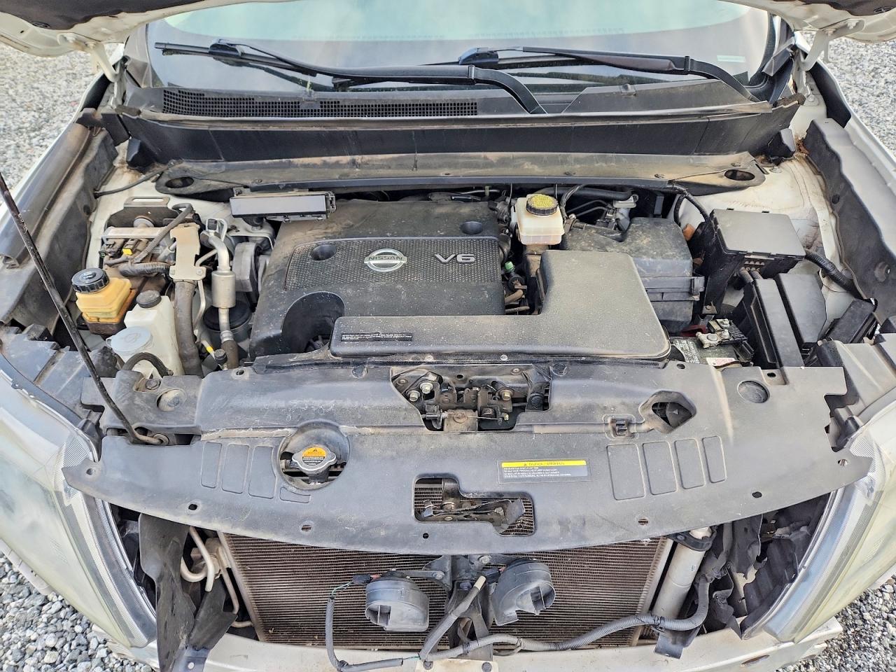Nissan Pathfinder S