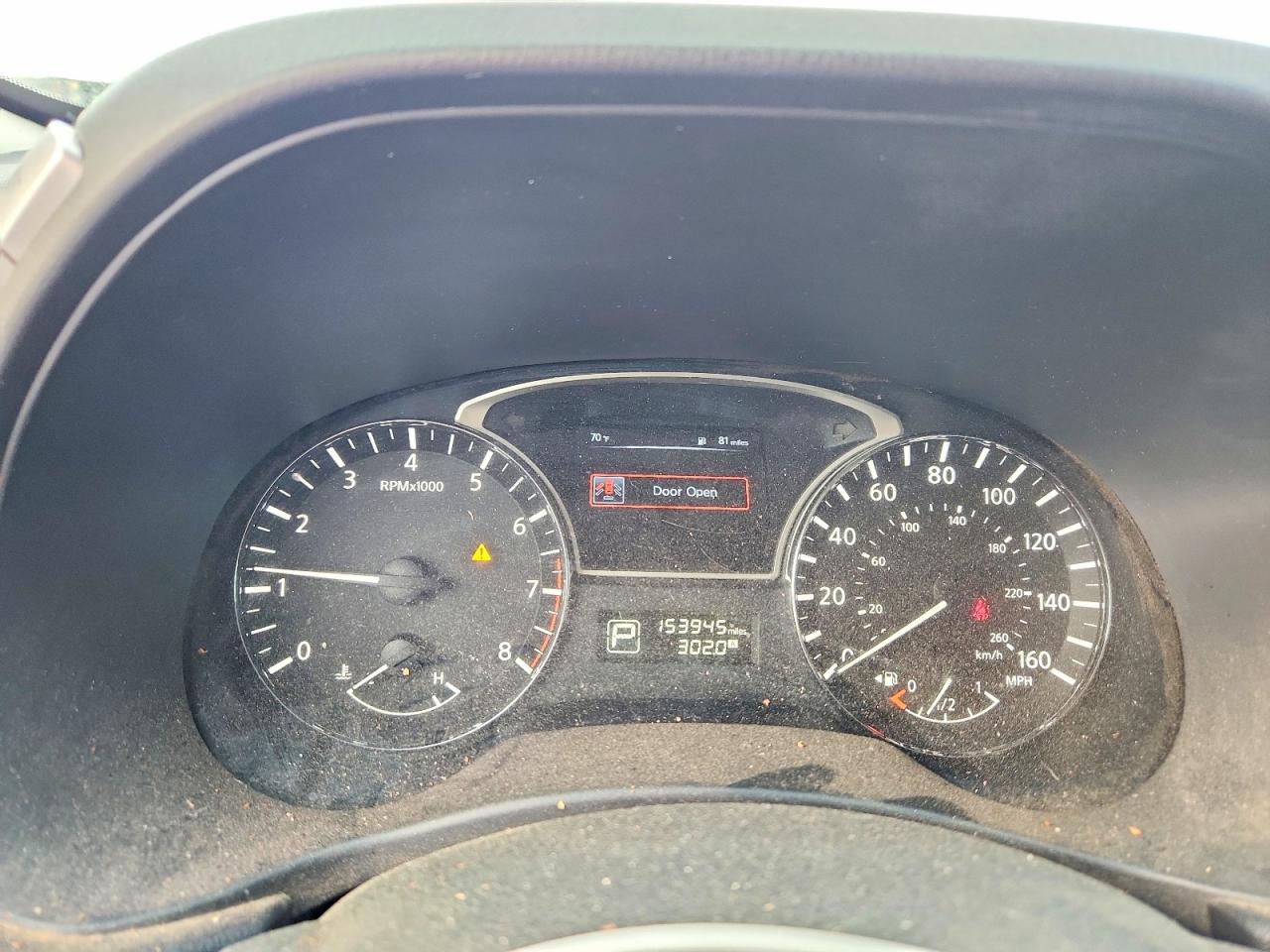 Nissan Pathfinder S