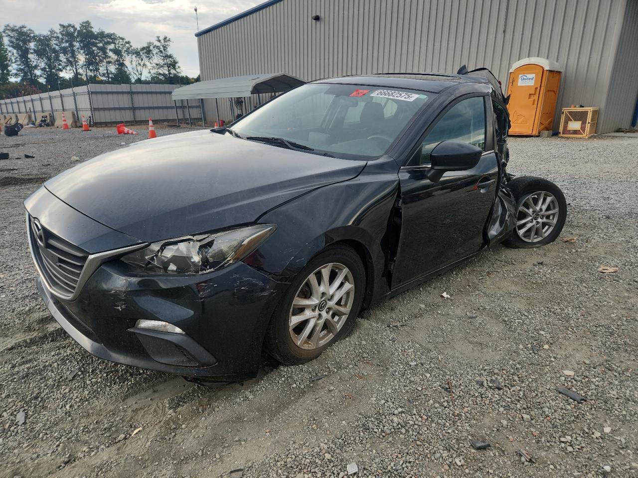 Salvage Mazda 3 Image